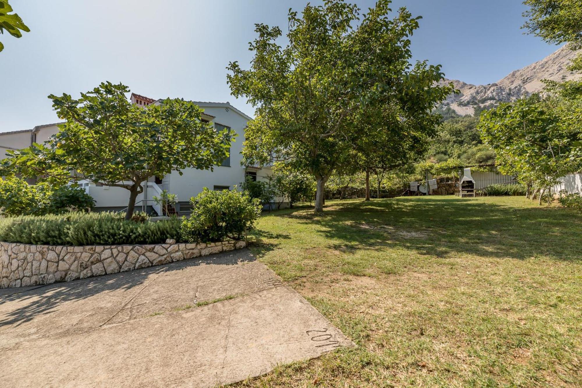 Apartments Janko Zarok Baska  Exterior photo