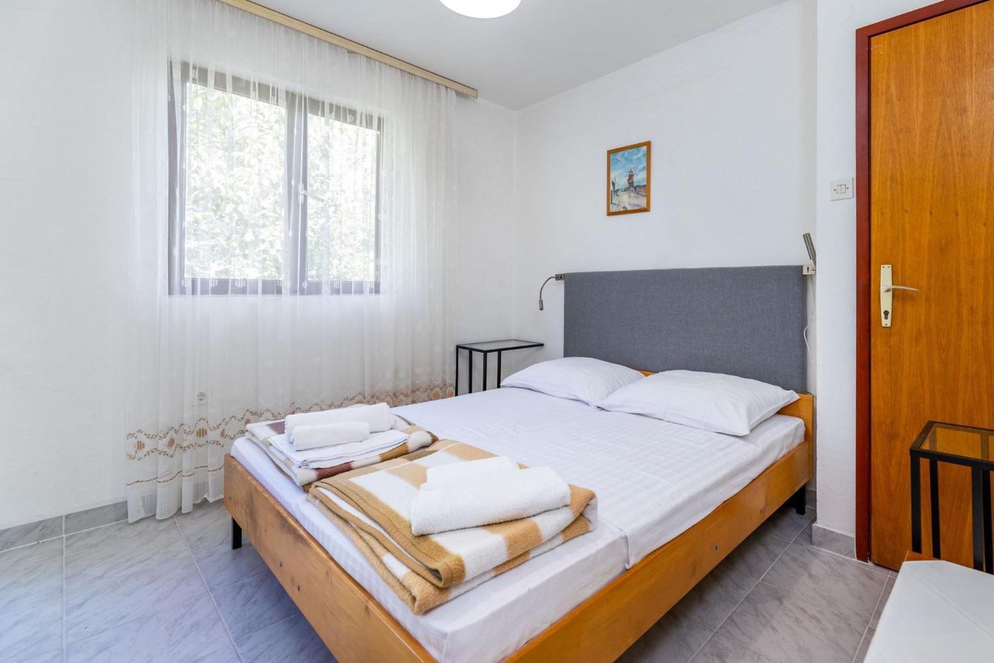 Apartments Janko Zarok Baska  Exterior photo