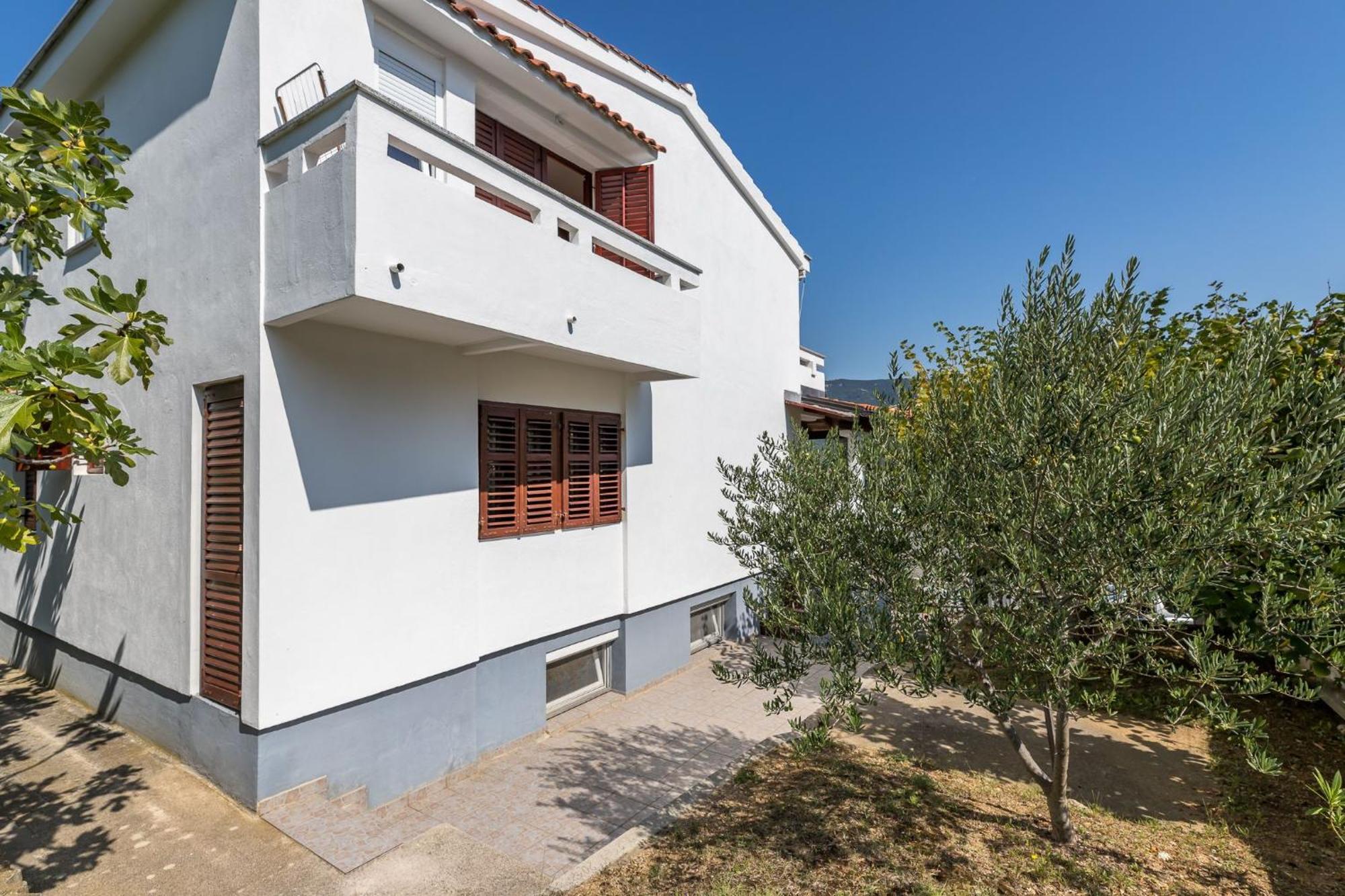 Apartments Janko Zarok Baska  Exterior photo