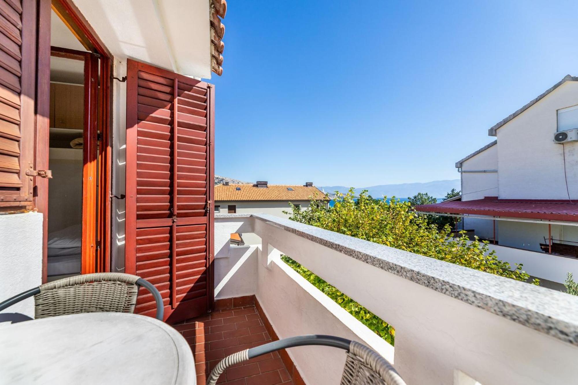 Apartments Janko Zarok Baska  Exterior photo