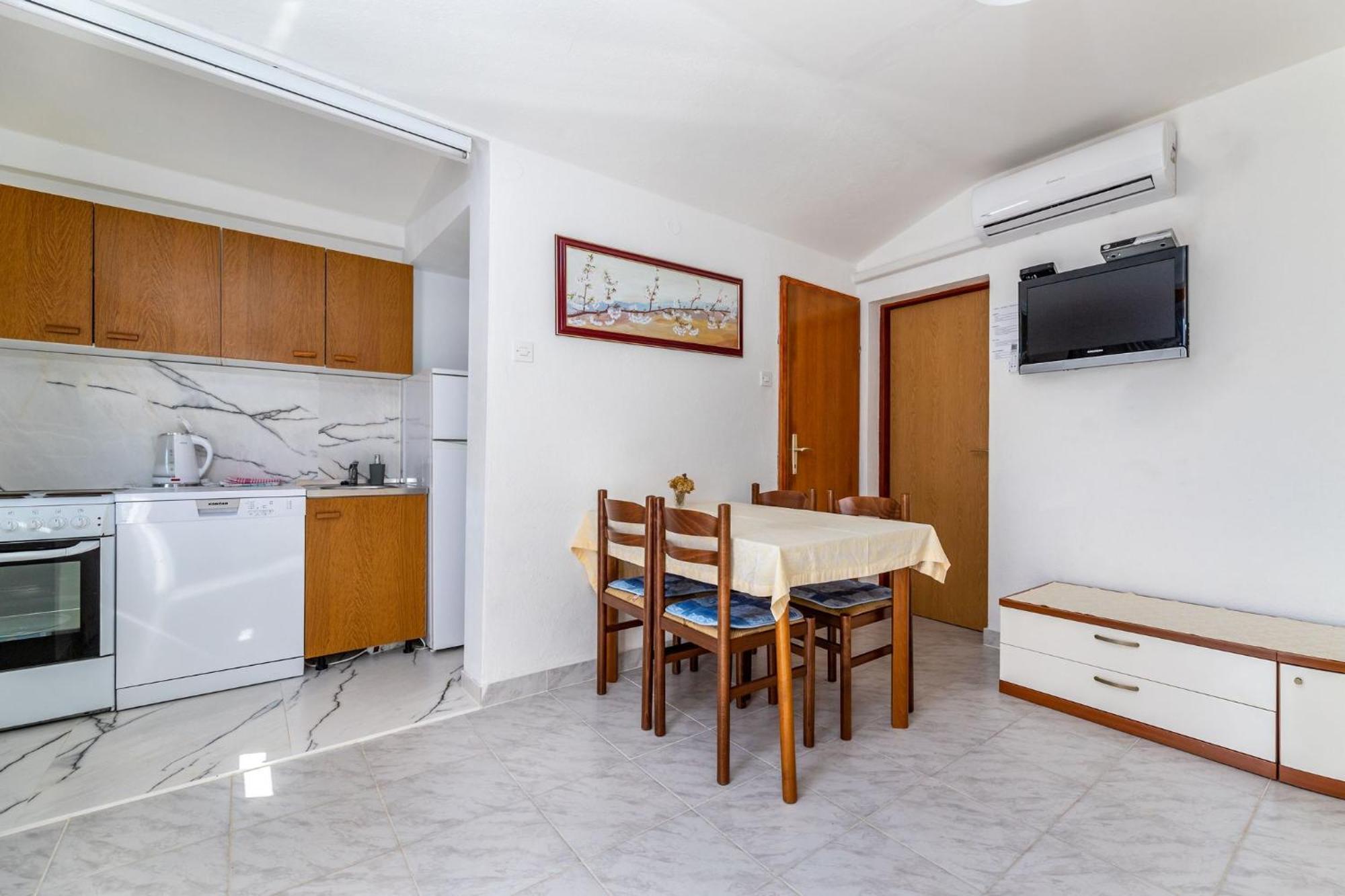 Apartments Janko Zarok Baska  Exterior photo